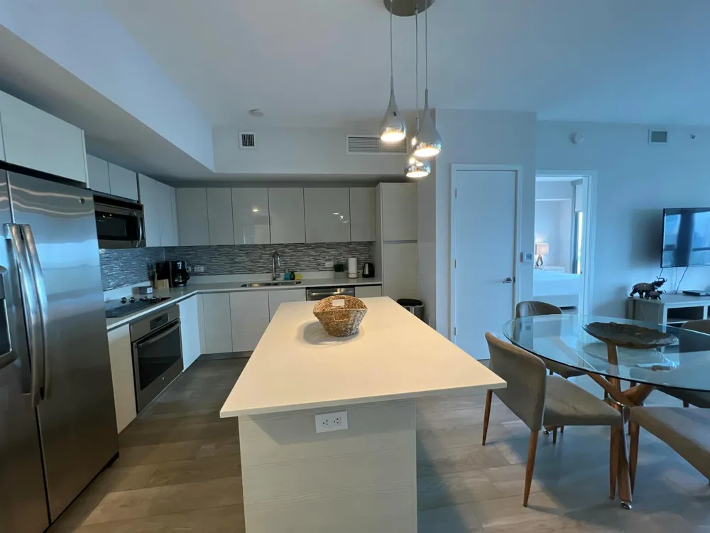 2600 E HALLANDALE BEACH BOULEVARD #T3110 Hallandale Beach, FL 33009