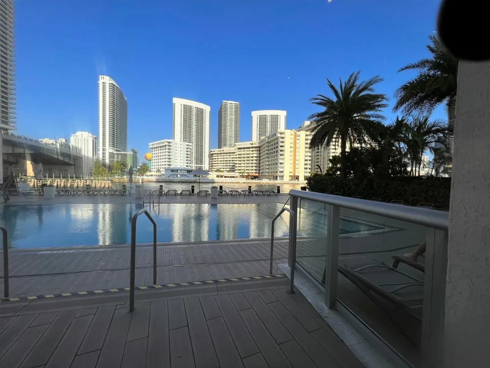 2600 E HALLANDALE BEACH BOULEVARD #T3110 Hallandale Beach, FL 33009