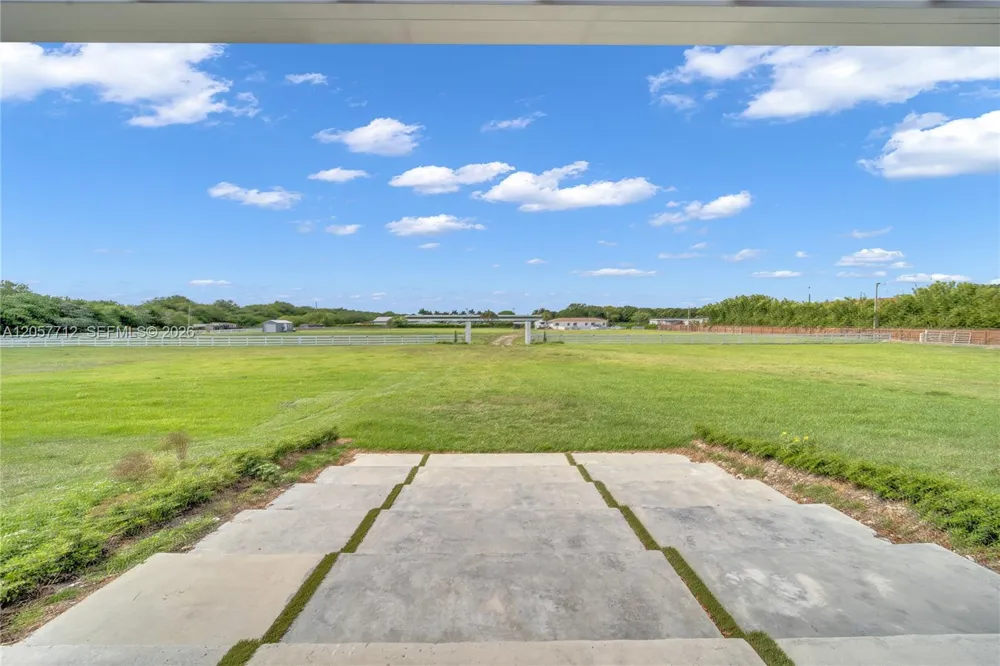 18651 SW 104th St #0 Miami, FL 33196