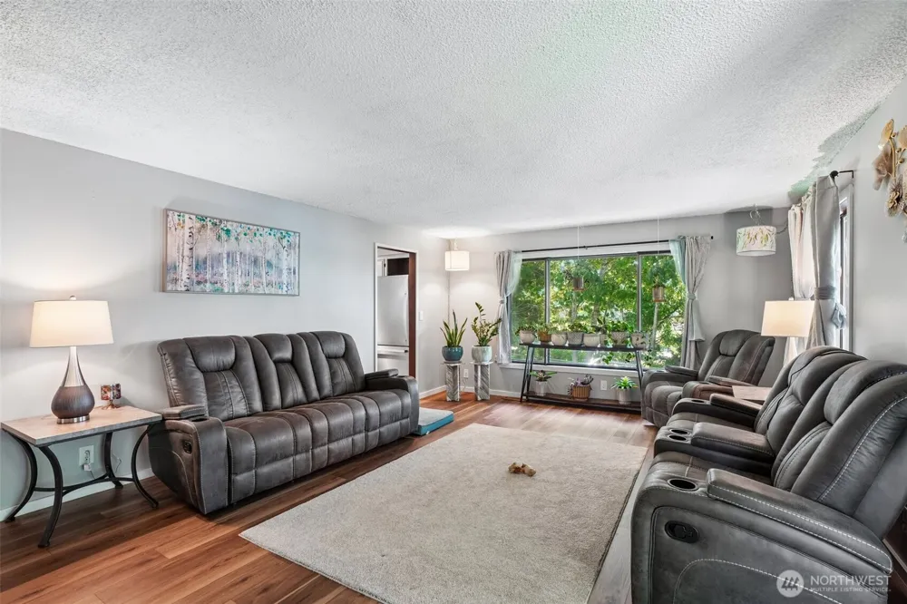103 21st Avenue Kelso, WA 98626