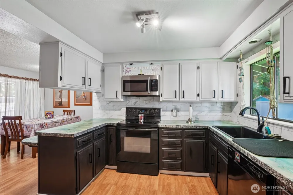 103 21st Avenue Kelso, WA 98626