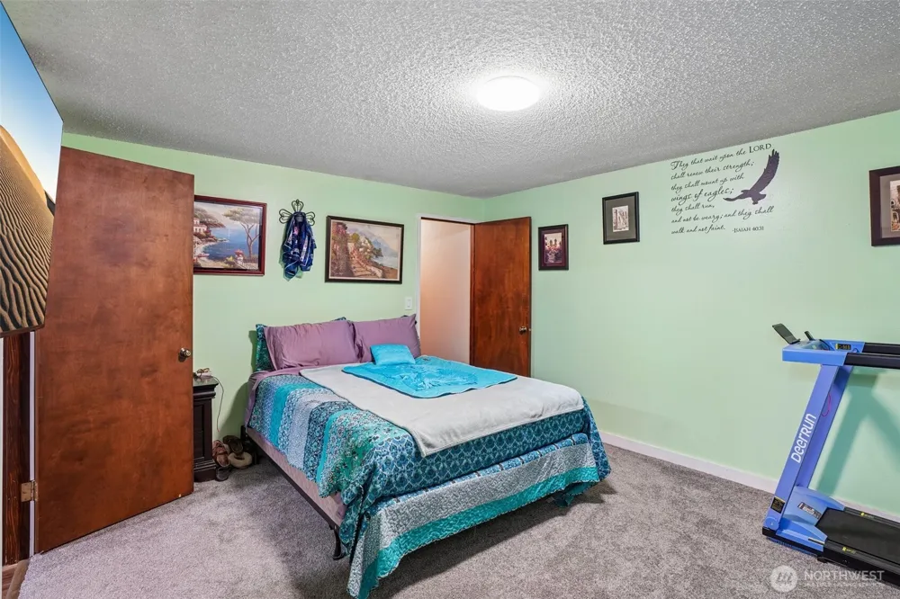 103 21st Avenue Kelso, WA 98626