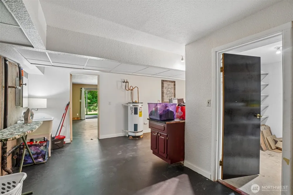 103 21st Avenue Kelso, WA 98626
