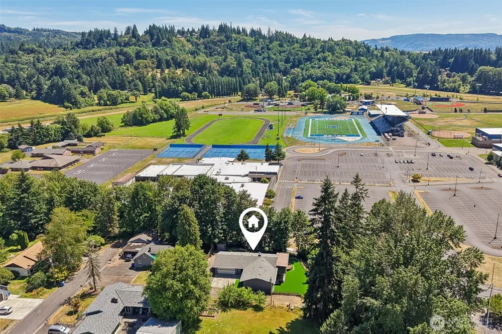 103 21st Avenue Kelso, WA 98626