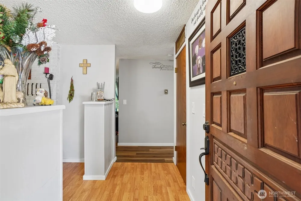 103 21st Avenue Kelso, WA 98626