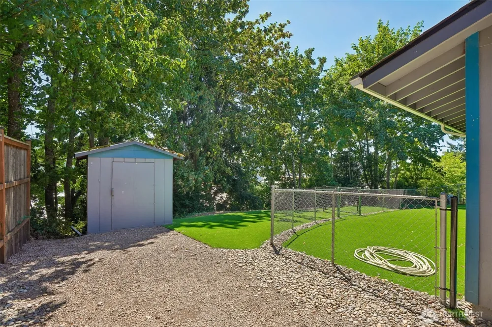 103 21st Avenue Kelso, WA 98626