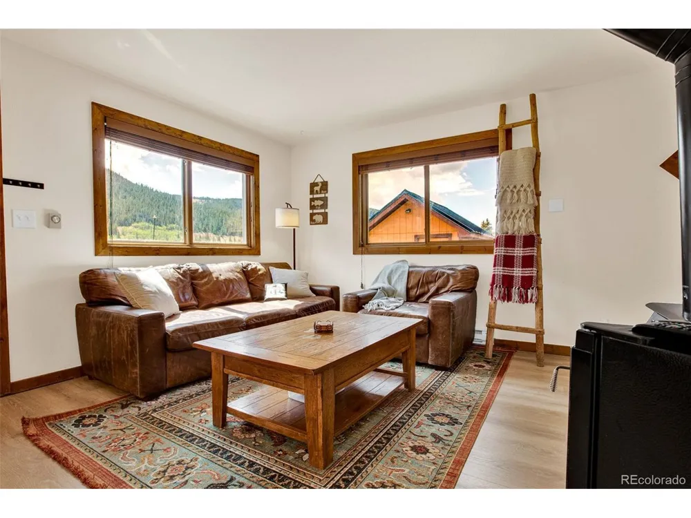 2399 CO RD 6 Alma, CO 80420
