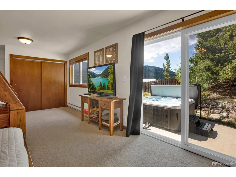 2399 CO RD 6 Alma, CO 80420