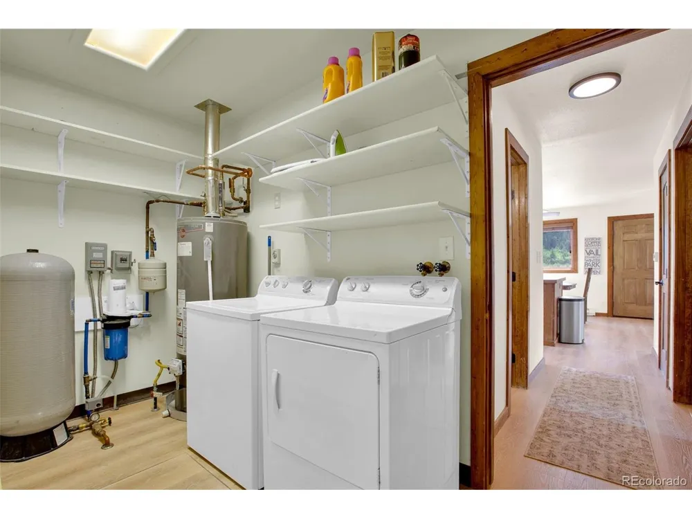 2399 CO RD 6 Alma, CO 80420