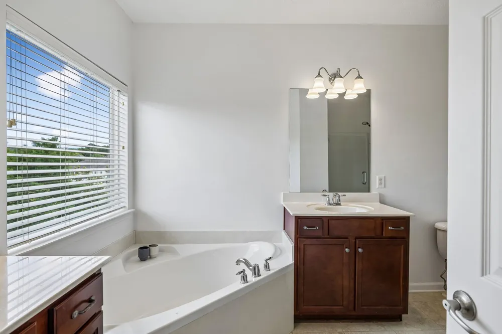 1102 Park Run Dr Franklin, TN 37067