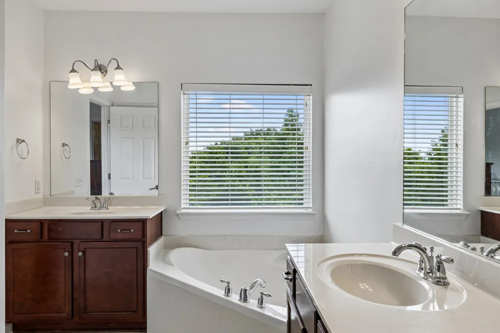 1102 Park Run Dr Franklin, TN 37067