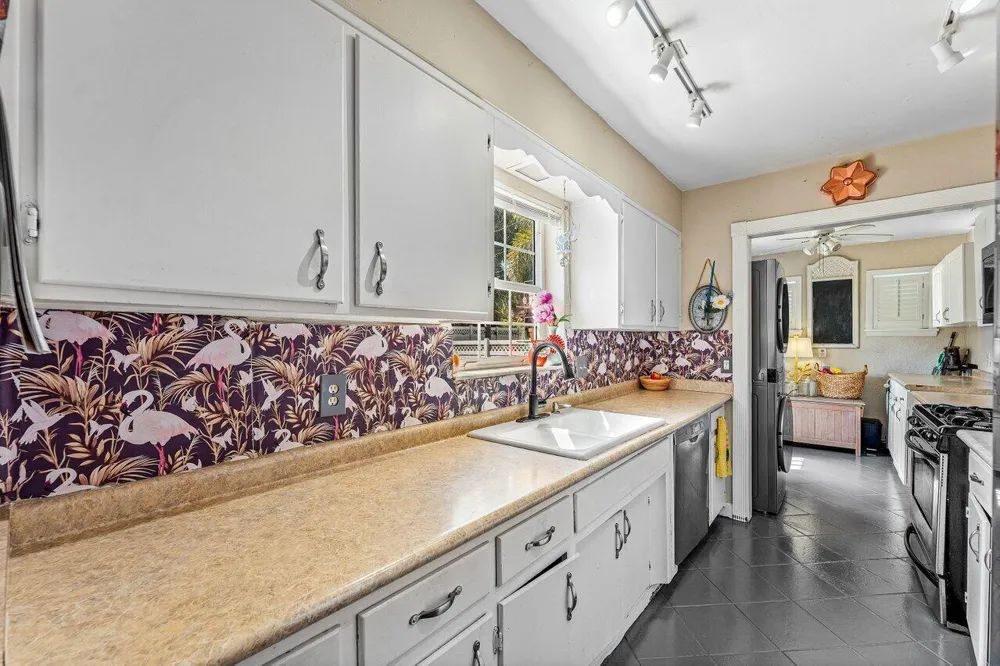102 NE 22nd Street Delray Beach, FL 33444