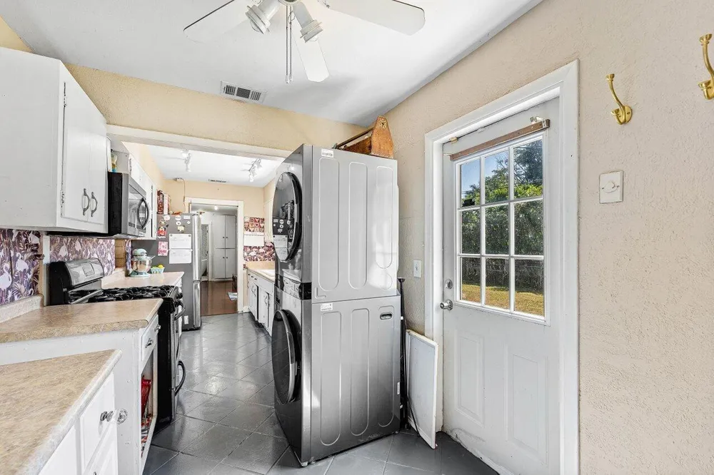 102 NE 22nd Street Delray Beach, FL 33444