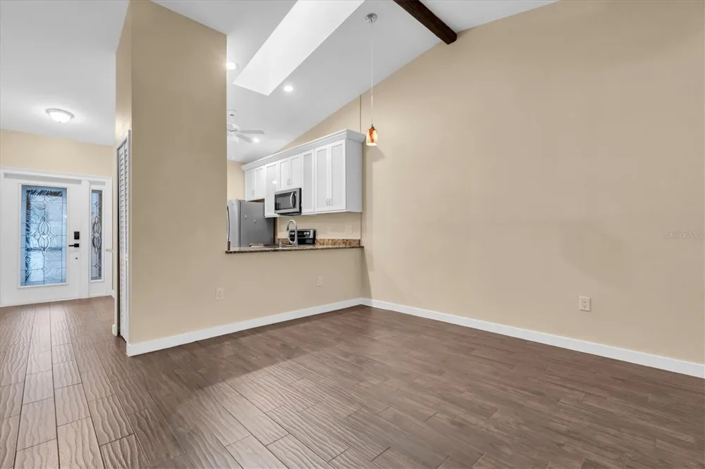 3203 CHARTER CLUB DRIVE #B Tarpon Springs, FL 34688