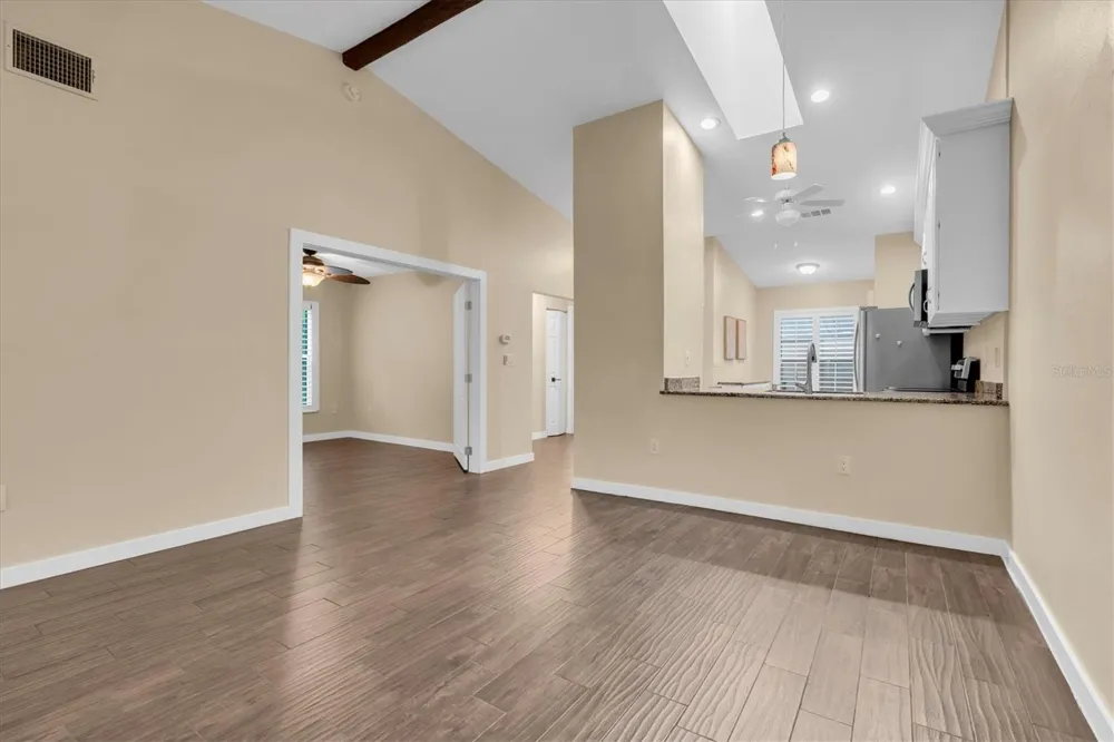 3203 CHARTER CLUB DRIVE #B Tarpon Springs, FL 34688