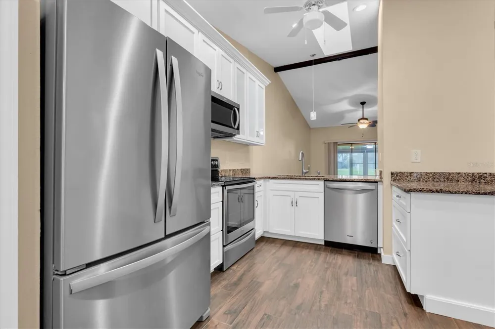 3203 CHARTER CLUB DRIVE #B Tarpon Springs, FL 34688