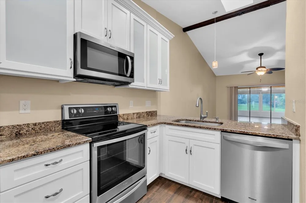 3203 CHARTER CLUB DRIVE #B Tarpon Springs, FL 34688