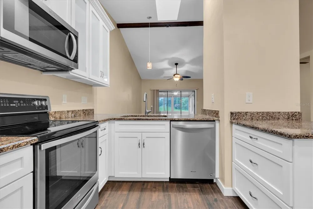 3203 CHARTER CLUB DRIVE #B Tarpon Springs, FL 34688