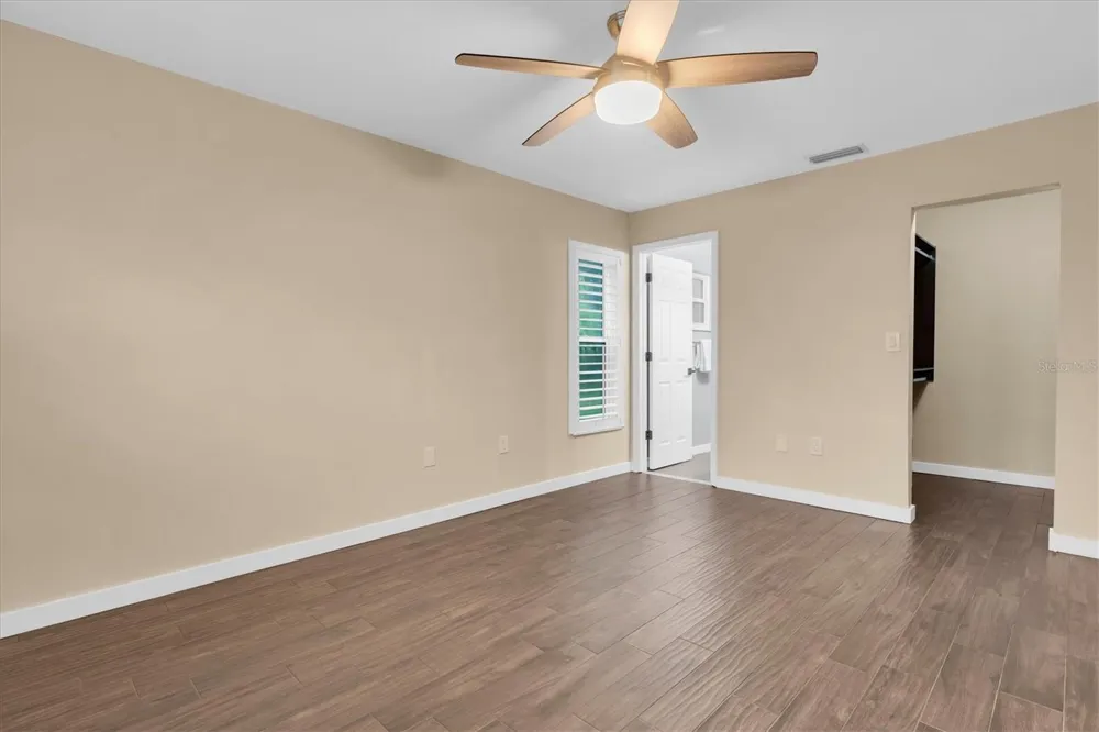 3203 CHARTER CLUB DRIVE #B Tarpon Springs, FL 34688
