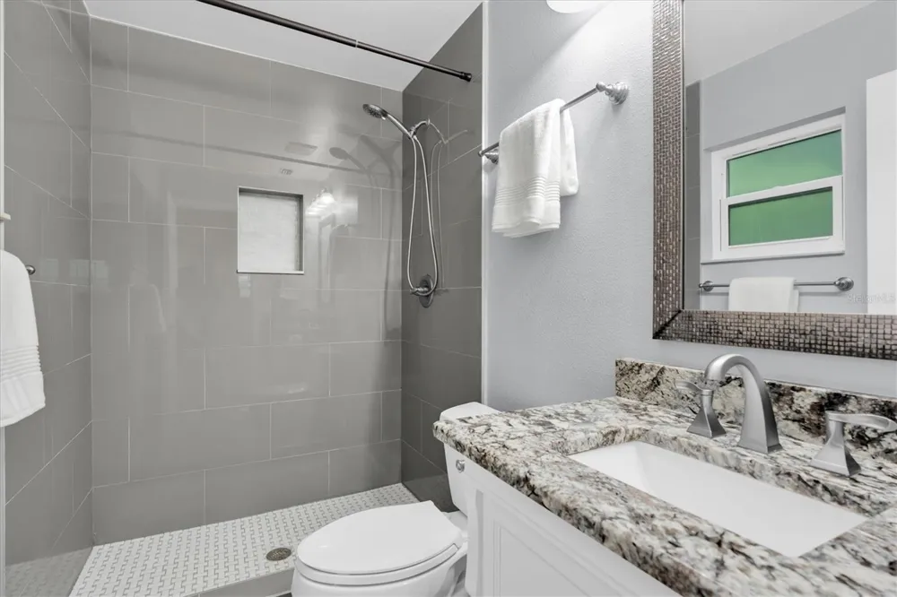 3203 CHARTER CLUB DRIVE #B Tarpon Springs, FL 34688