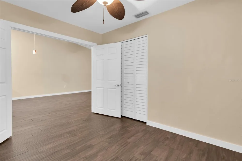 3203 CHARTER CLUB DRIVE #B Tarpon Springs, FL 34688