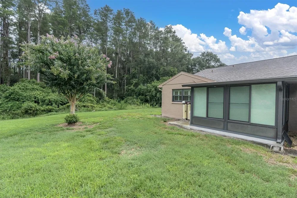 3203 CHARTER CLUB DRIVE #B Tarpon Springs, FL 34688