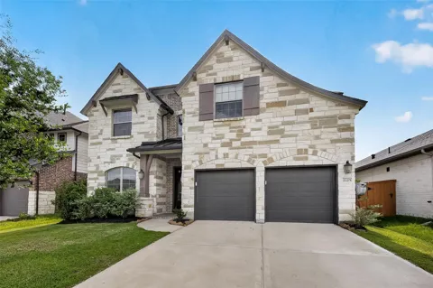 2225 Bellano Bay Drive