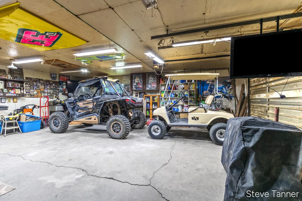 117 W Pine Street Edmore, MI 48829