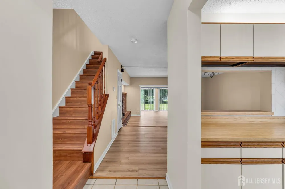 91 Chelsea Court #14 Franklin, NJ 08823