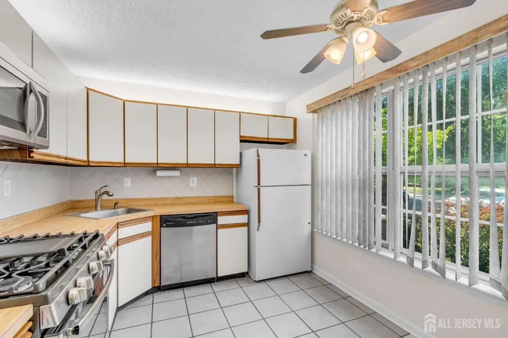 91 Chelsea Court #14 Franklin, NJ 08823