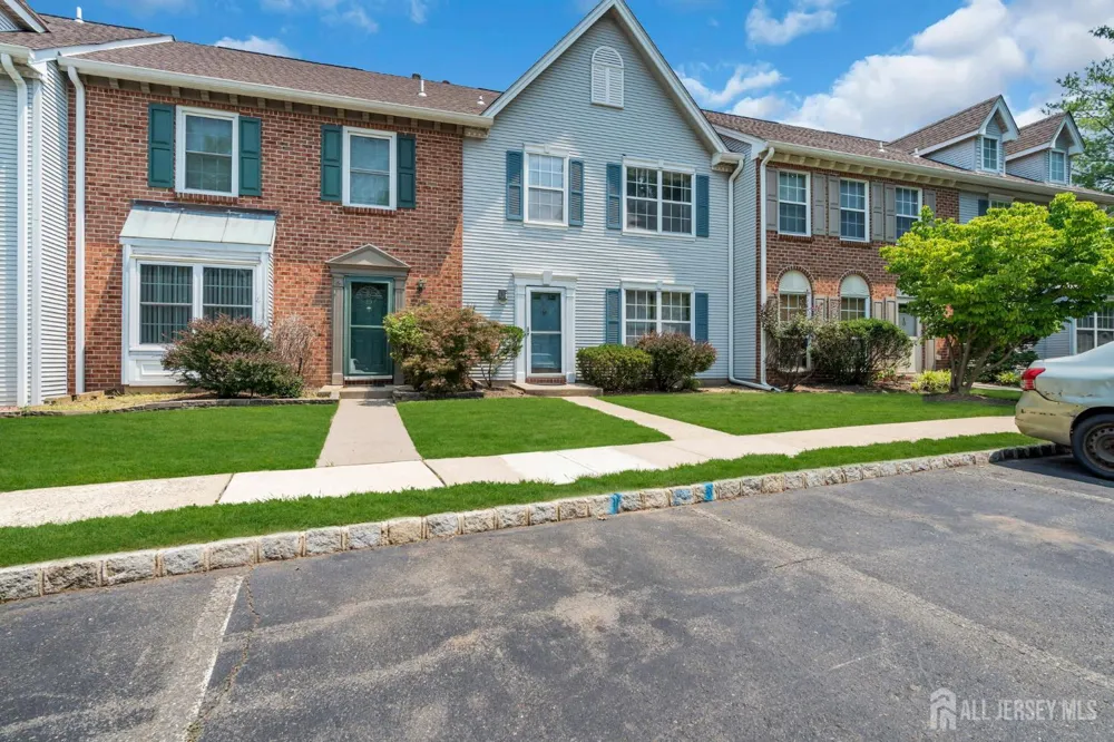 91 Chelsea Court #14 Franklin, NJ 08823