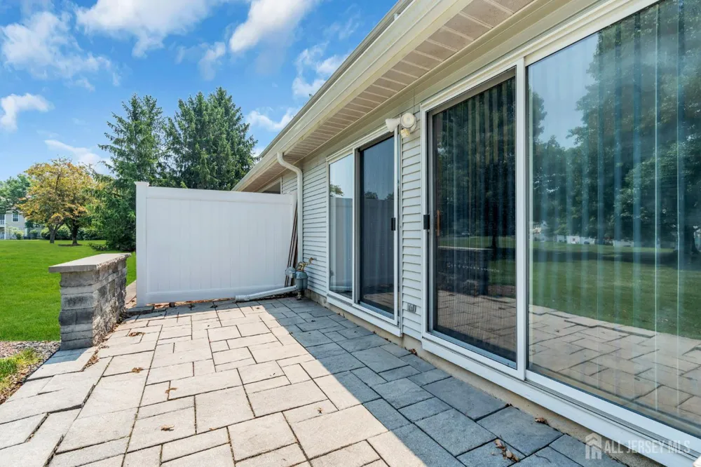 91 Chelsea Court #14 Franklin, NJ 08823