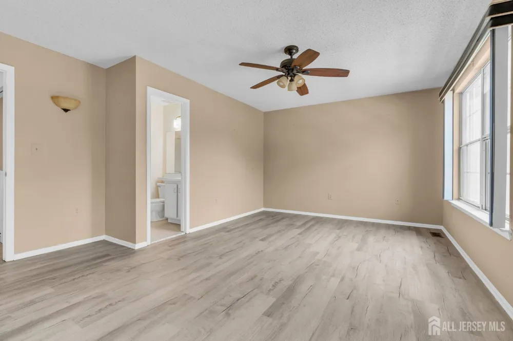 91 Chelsea Court #14 Franklin, NJ 08823
