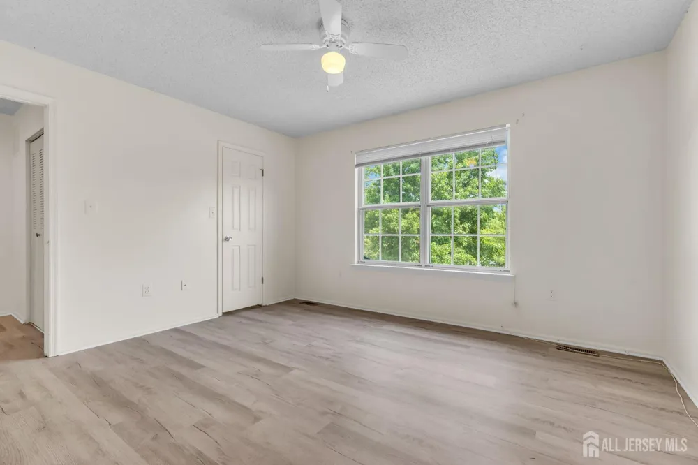 91 Chelsea Court #14 Franklin, NJ 08823