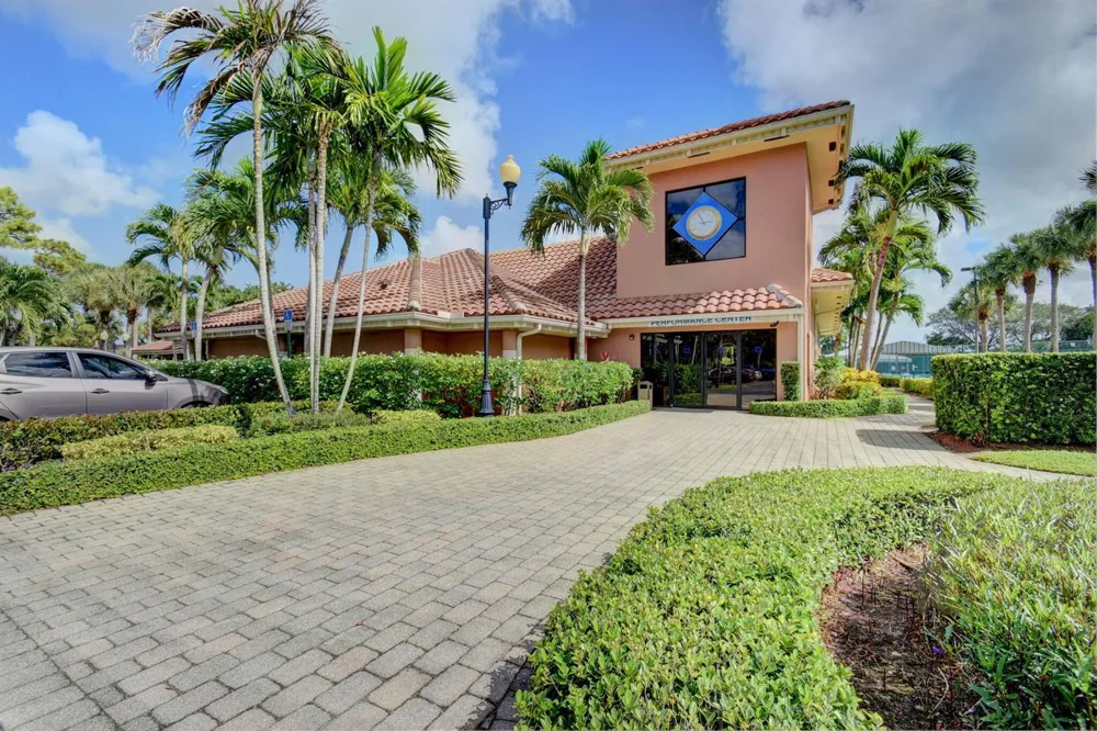 120 Paddock Lane 