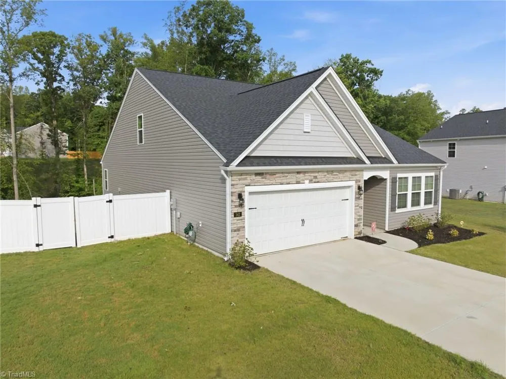 342 Willowbrooke Way Stokesdale, NC 27357