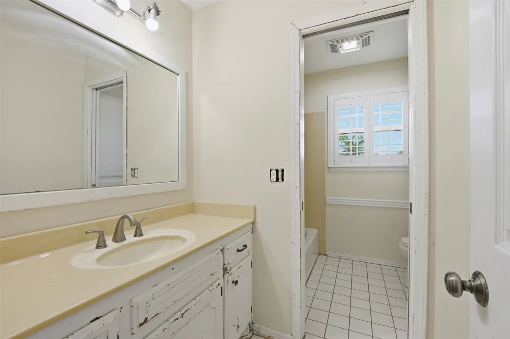 103 E Lakeview Court Tecumseh, OK 74873
