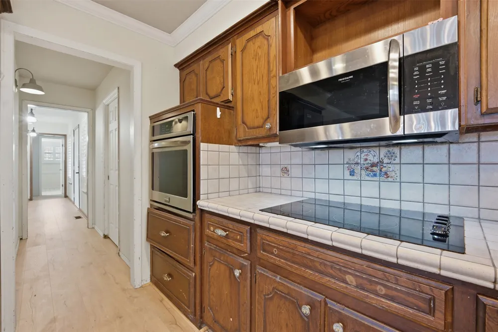 103 E Lakeview Court Tecumseh, OK 74873