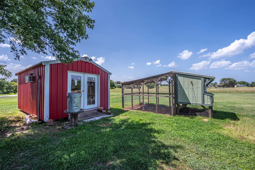 103 E Lakeview Court Tecumseh, OK 74873