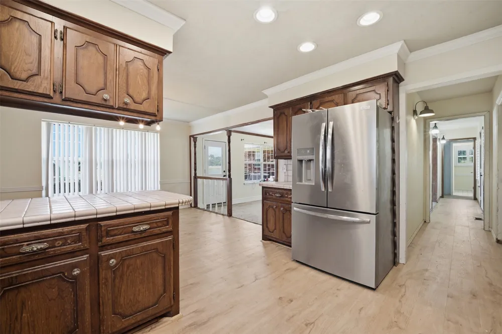 103 E Lakeview Court Tecumseh, OK 74873