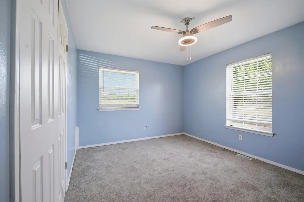 103 E Lakeview Court Tecumseh, OK 74873