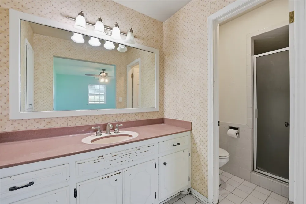 103 E Lakeview Court Tecumseh, OK 74873