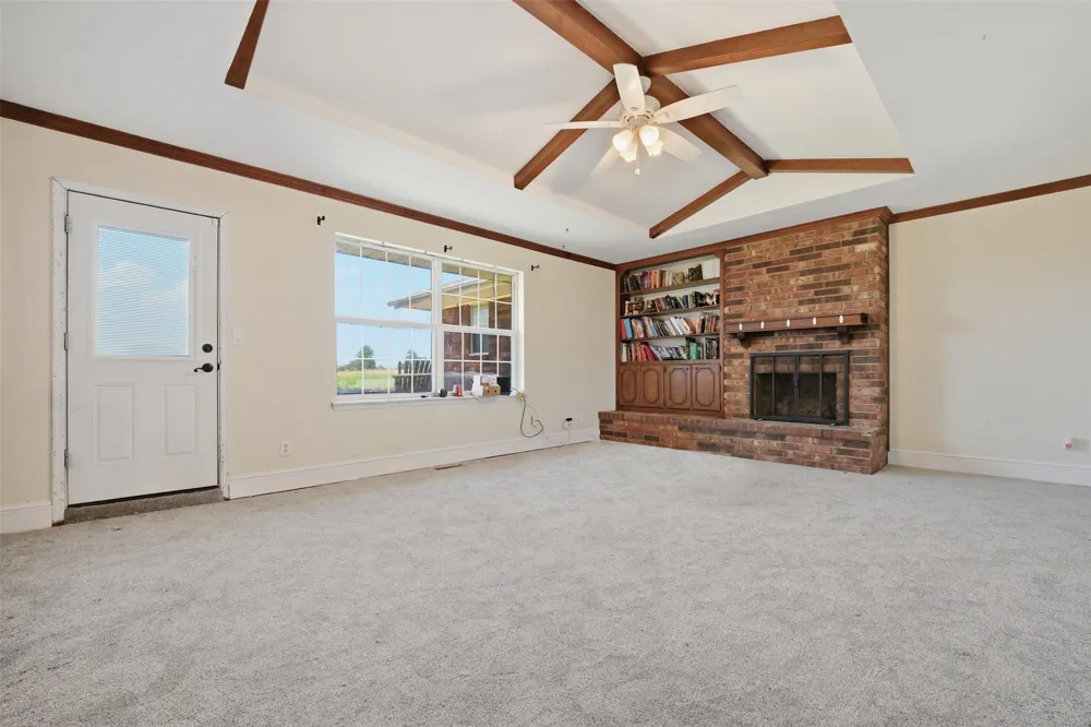 103 E Lakeview Court Tecumseh, OK 74873