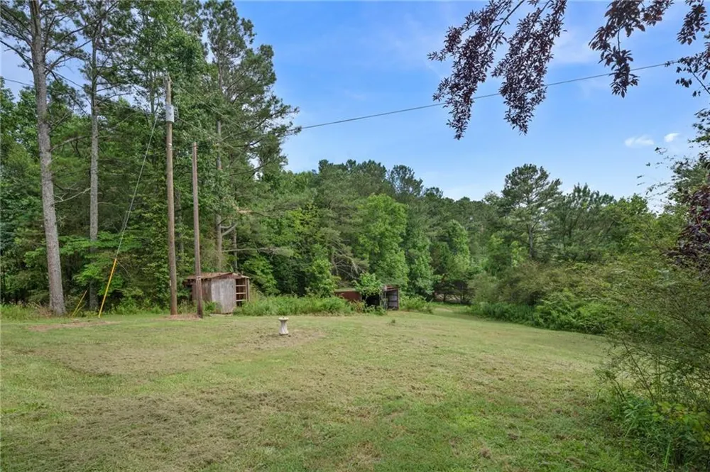 1945 Big Ridge Road Talking Rock, GA 30175