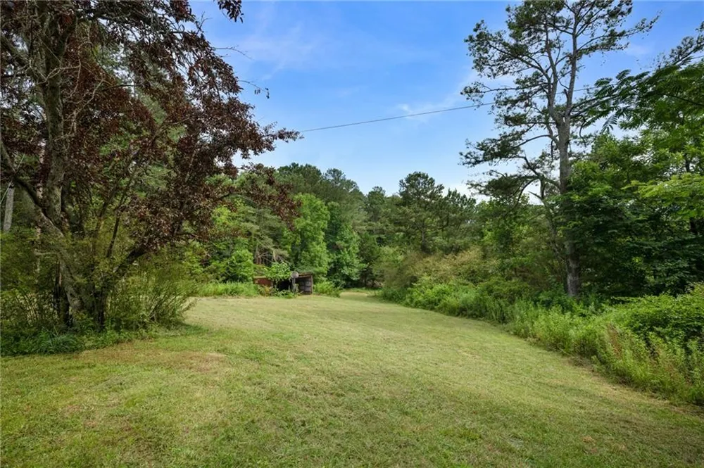 1945 Big Ridge Road Talking Rock, GA 30175