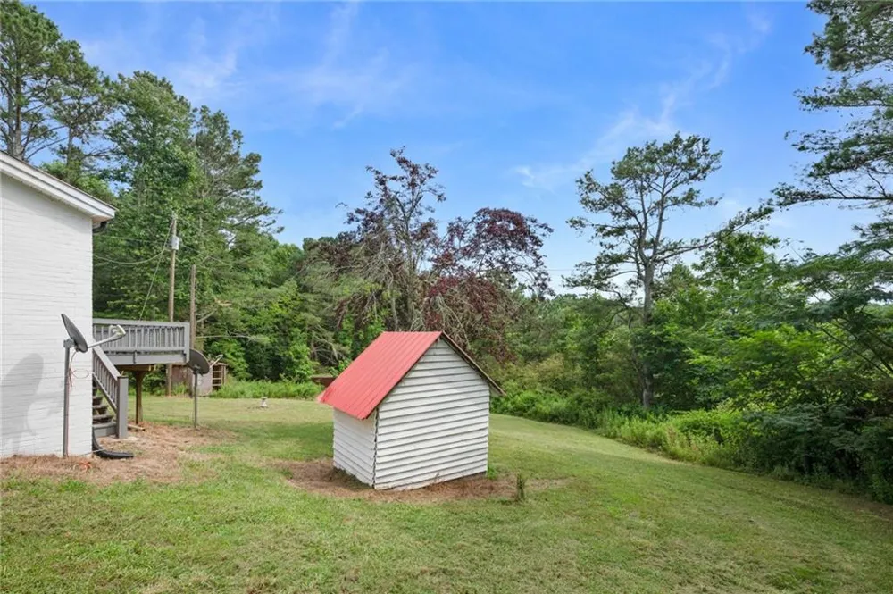 1945 Big Ridge Road Talking Rock, GA 30175