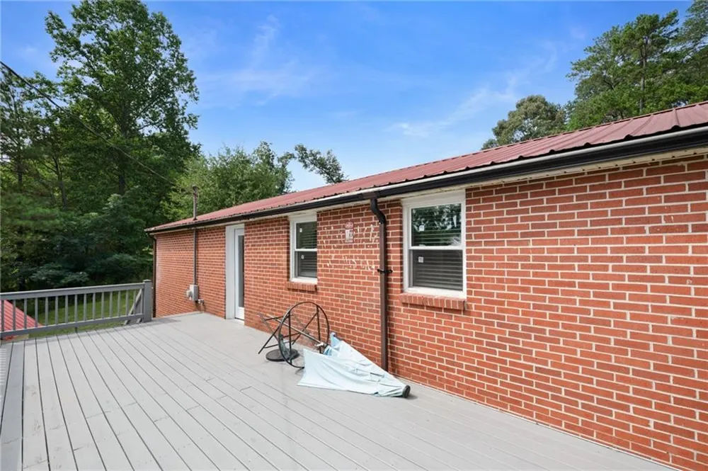 1945 Big Ridge Road Talking Rock, GA 30175
