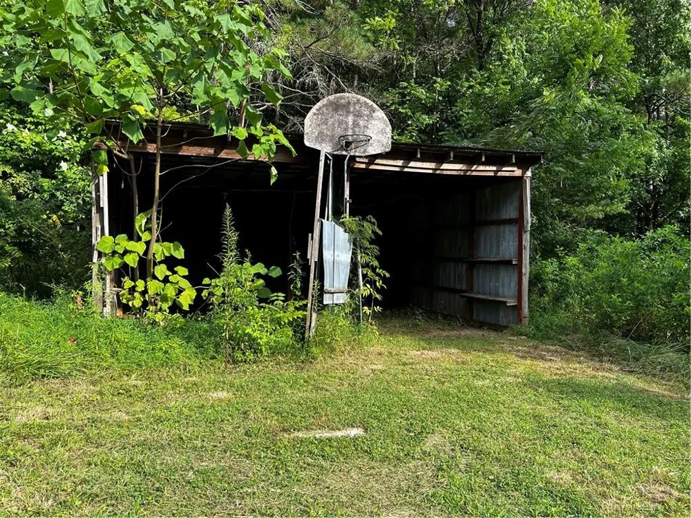 1945 Big Ridge Road Talking Rock, GA 30175