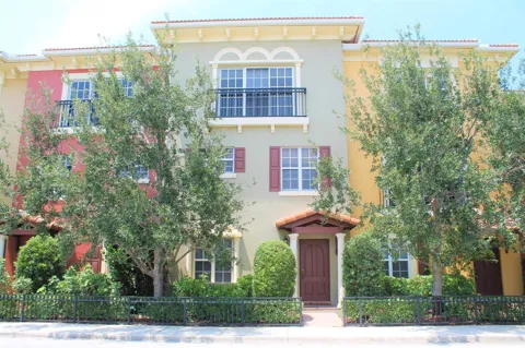 531 S Federal Highway #16