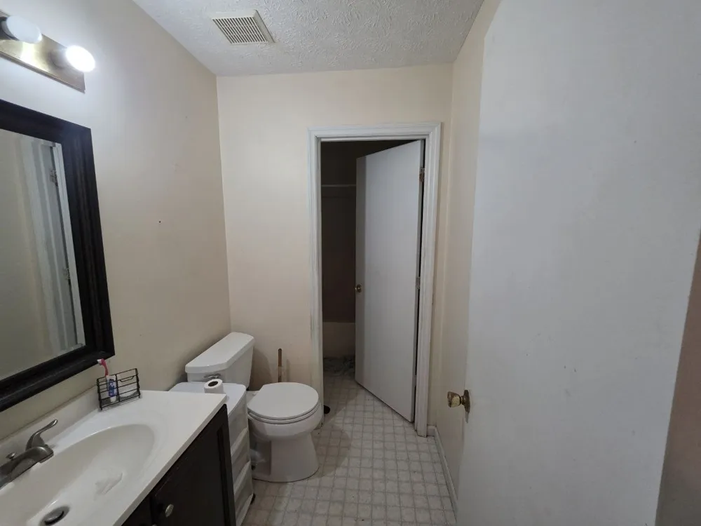 2001 Hyde Park Ln Knoxville, TN 37921